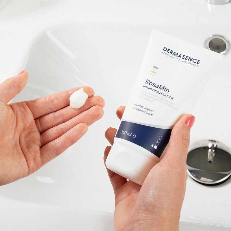 Photo of hands showing the texture of the product.