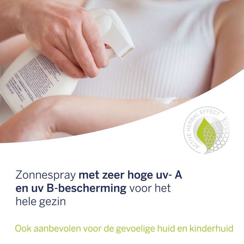 Foto en gebruiksaanwijzing van het product Solvinea Spray SPF 50+