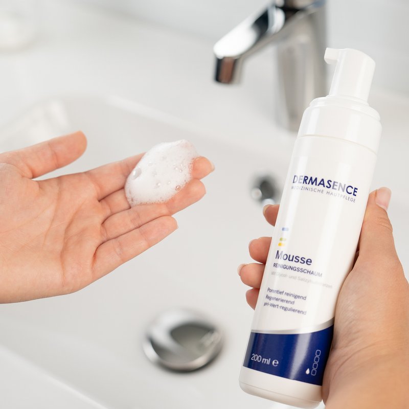 Photo of hands showing the texture of the product.